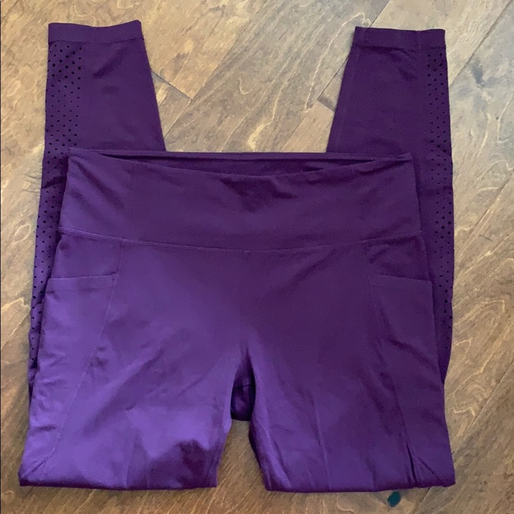 Athleta Burgundy Leggings